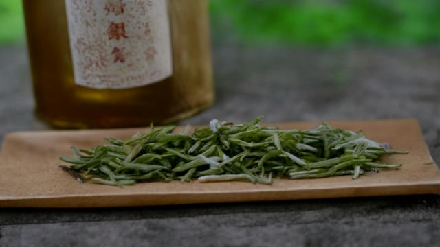 享受福鼎白茶的绝妙香气与口感:冲泡技巧与心得分享 享受福鼎白茶的绝妙香气与口感:冲泡技巧与心得分享