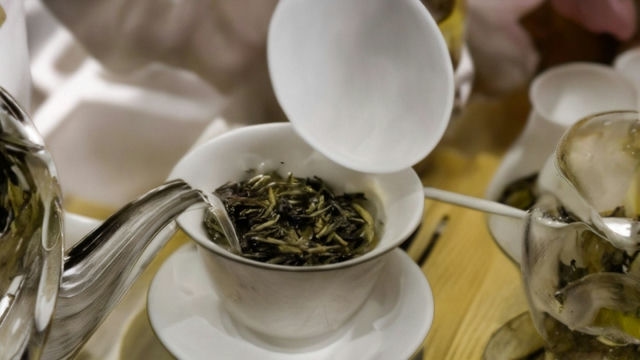 君山银针茶品评:这款茶叶口感如何?值得一尝吗? 君山银针茶品评:这款茶叶口感如何?值得一尝吗?