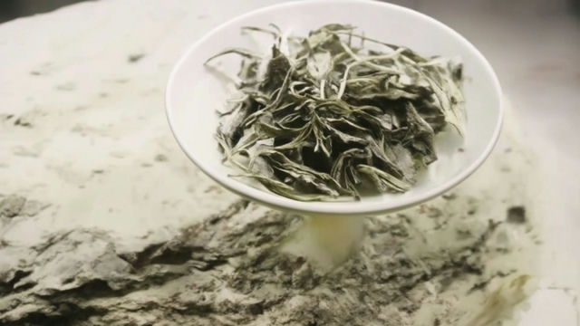 品味纯正,沁心蜜香红茶,尽情享受一杯红茶的浓郁香醇与深邃韵味 品味纯正,沁心蜜香红茶,尽情享受一杯红茶的浓郁香醇与深邃韵味