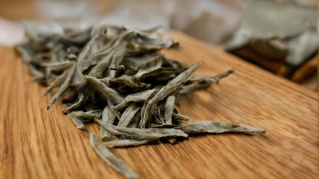 精选绿茶中的珠茶与眉茶,品味优雅的茶叶之选 精选绿茶中的珠茶与眉茶,品味优雅的茶叶之选