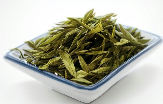 黄茶的独特口感体验探索与品味之旅让你感受茶香四溢的魅力 黄茶的独特口感体验探索与品味之旅让你感受茶香四溢的魅力