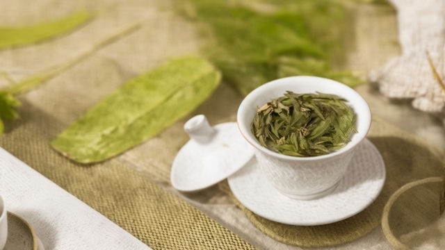 霍山黄芽与安吉白茶原产地对比揭秘 一斤300元的价值背后有何秘密 霍山黄芽与安吉白茶原产地对比揭秘 一斤300元的价值背后有何秘密
